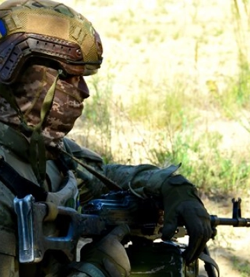 Для відвоювання Донбасу ЗСУ мають зайти на територію Росії — радник глави МВС