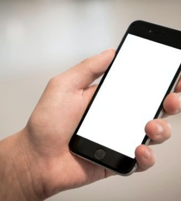 Очередной российский фейк: оккупанты рассылают украинцам SMS об &quot;отключении&quot; связи на Запорожье