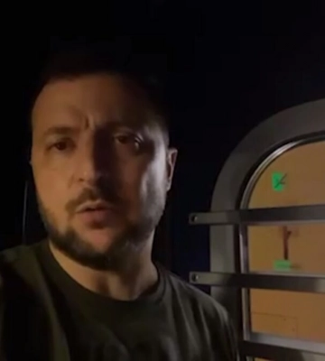 «Кое-что привезли военным»: Зеленский побывал на позициях ВСУ в районе Бахмута и Лисичанска