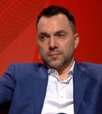 &quot;Слышен грохот боев&quot;: Арестович сообщил, что ВСУ уже почти в 20 километрах от Херсона