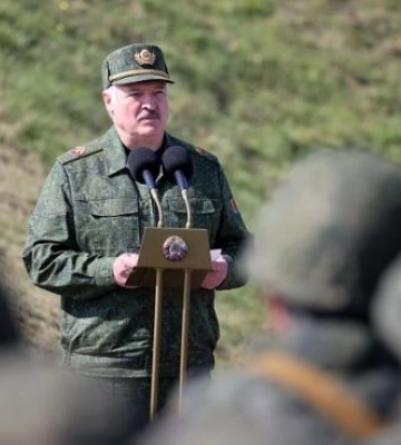 Лукашенко заявил, что Беларусь не будет воевать в Украине, но назвал условие, при котором ударит по Киеву
