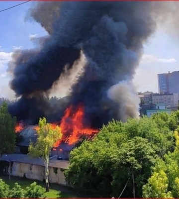 Донецк под обстрелом: попаданий в дома нет