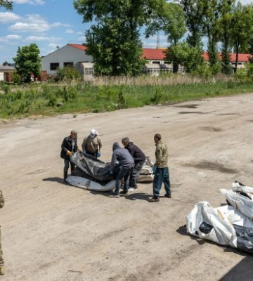 Украина получила первые тела защитников Мариуполя с &quot;Азовстали&quot;, — AP