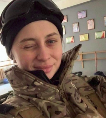 Полк &quot;Азов&quot; стал второй семьей: история погибшей защитницы Мариуполя с позывным &quot;Алиса&quot;