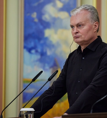 Білорусь повною мірою бере участь у війні і повинна відповідати на рівні з РФ – Науседа