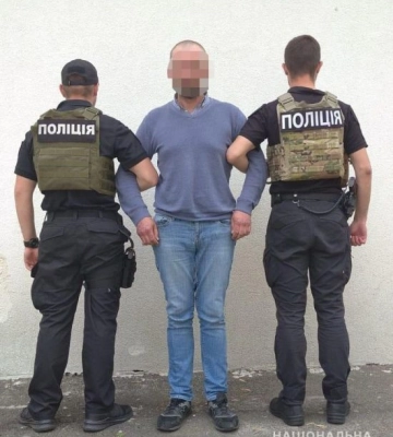 Присвоил бронежилеты, рации и медикаменты: во Львове задержали дерзкого мошенника