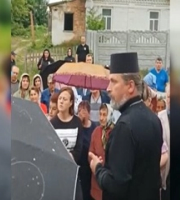На Киевщине сторонники ПЦУ угрожали настоятелю и верующим храма УПЦ