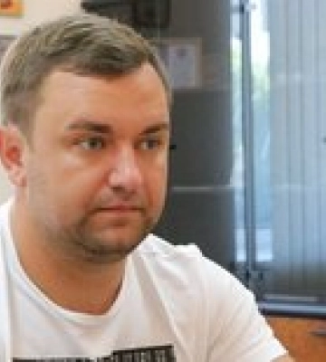 Нардеп от “Слуги народа” Ковалев встретился с человеком Путина в Херсоне и заявил, что “Россия здесь навсегда”