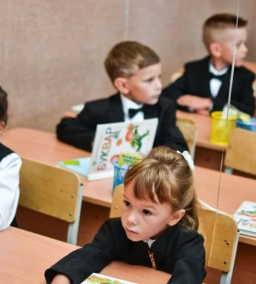 До перших класів у Києві наразі зарахували 25 тисяч дітей – КМДА