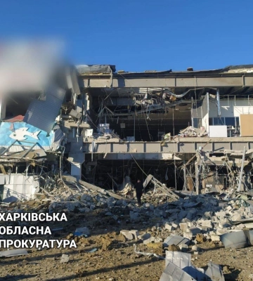 В Харькове в результате обстрела войсками РФ обрушился супермаркет (ФОТО)