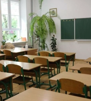 Як працюватимуть школи і дитячі садочки Львова до кінця тижня
