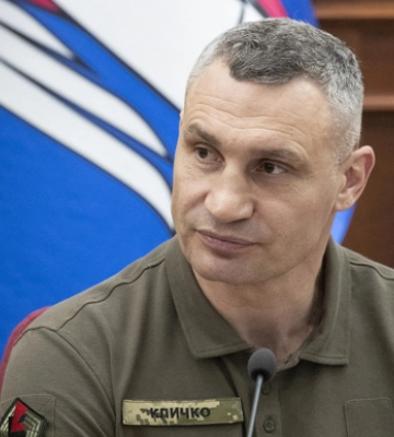 Кличко хочет создать в Киеве военное кладбище для погибших защитников