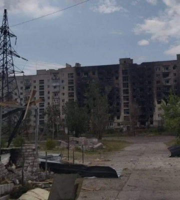 Северодонецк держится, но россияне уничтожают город 