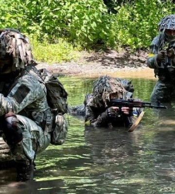 Враг с боем отступает на запасные рубежи обороны — ОК Юг