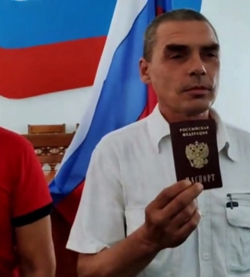 В Херсоне за российскими паспортами пришел коллаборант Сальдо и еще 22 человека