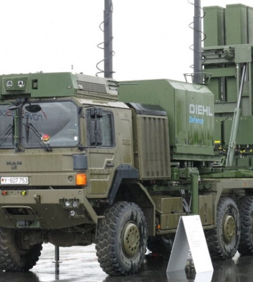 Германия передаст Украине систему ПВО IRIS-T, которая способна прикрыть Киев