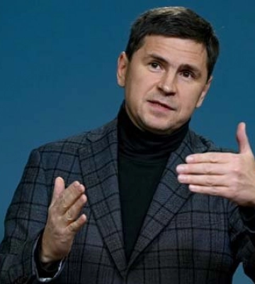 На поле боя ничего не изменит: Подоляк о возможном “присоединении” оккупированных территорий к РФ