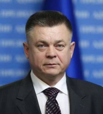 Производили оборудование для ОПК РФ: в Украине арестовали предприятия семьи министра обороны времен Януковича