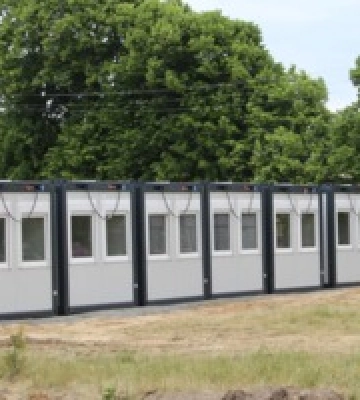 У передмісті Чернігова встановлюють перше модульне містечко