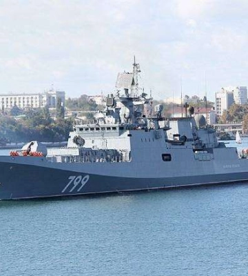 Бывшему украинскому военному моряку, а ныне командиру российского корабля «Адмирал Макаров»  сообщено о подозрении в госизмене