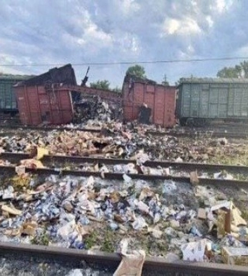 Россияне разбомбили ракетой гуманитарную помощь для эвакуированных мариупольцев