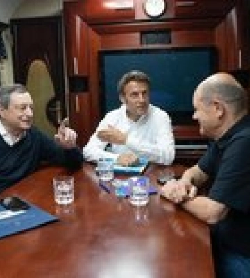 В Украину приехали Шольц, Макрон и Драги. Направляются в Киев – фото из поезда