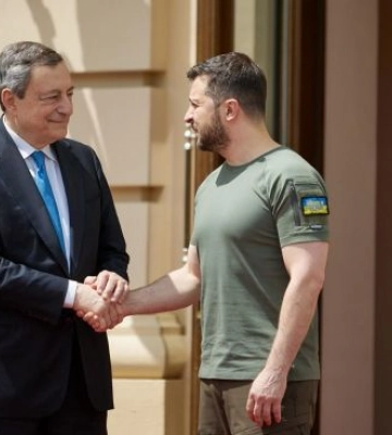 &quot;Мы все отстроим&quot; — премьер Италии пообещал Украине помощь для восстановления после атак РФ