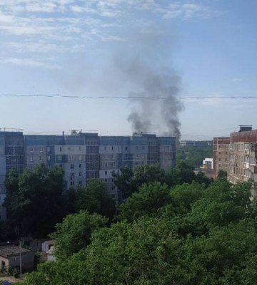 Жители Донецка сообщают об обстреле и пожаре в районе «Топаза»