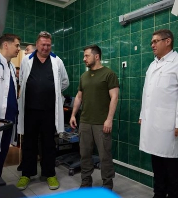 Оценили угрозу с суши и моря: Зеленский приехал в Николаев и провел совещание