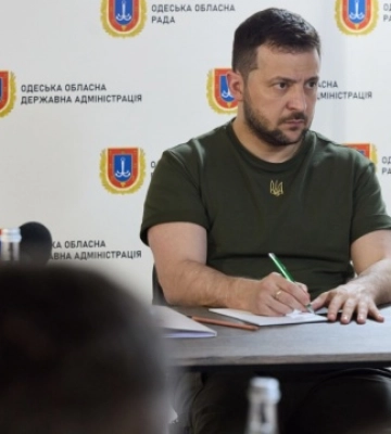 Зеленский в Одессе обсудил оборону региона и организацию коридора для вывоза зерна