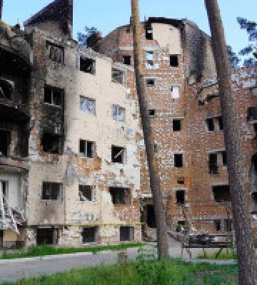 На Київщині вщент зруйновано 170 багатоповерхівок та майже 5 тисяч приватних будинків, - Олексій Кулеба
