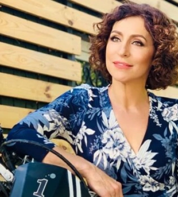 Надія Матвєєва з &quot;Все буде добре&quot; знайшла, як підбадьорити земляків після атаки окупантів: &quot;Усміхніться, будь ласка&quot;