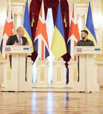 Не случайно, – Фейгин объяснил неожиданный визит Джонсона