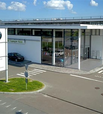 До вересня новий BMW можна придбати за передплатою 50%