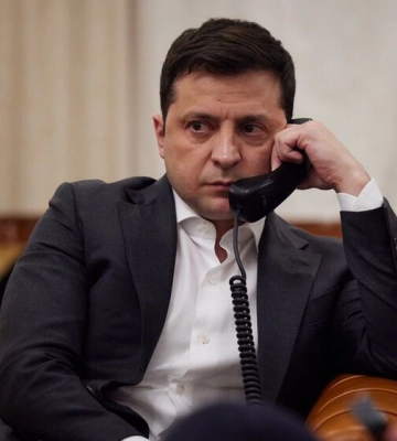 Зеленский выразил Орбану благодарность за поддержку Украины и пригласил его в Киев