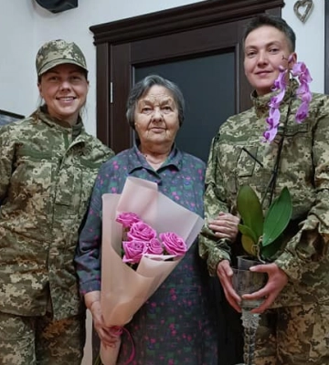 Суд отпустил сестер Савченко на войну: детали дела Суд отпустил сестер Савченко на войну: детали дела