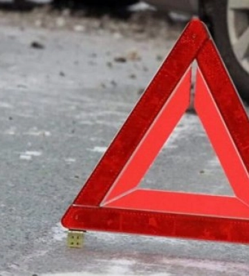 На Закарпатті священник врізався у авто поліцейських