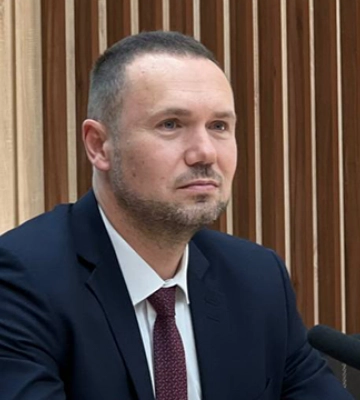 Всі школи Кам’янського переходять на дистанційне навчання