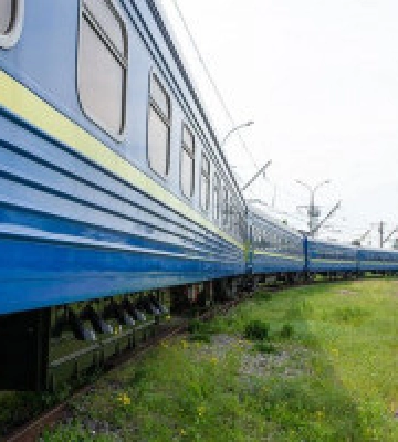 “Укрзалізниця” відміняє з 2 липня курсування маршруту Київ – Рахів