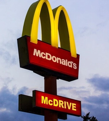 Через 20 хвилин після відкриття McDonald’s у Києві у Glovo закінчилися кур&#039;єри