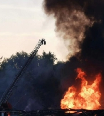 Момент падіння російського Іл-76 потрапив на відео