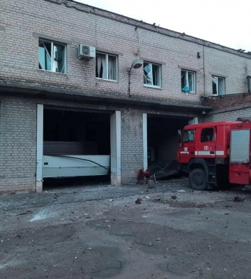 При ночном обстреле Константиновки пострадали четверо спасателей
