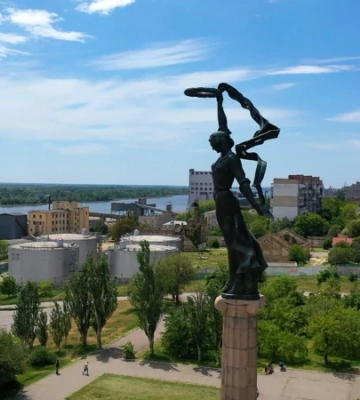 «Загинуло багато військових РФ»: Хлань розповів подробиці ранкового вибуху в Херсоні