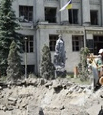 Харьковские спасатели за 4 месяца извлекли из-под завалов тела 179 погибших