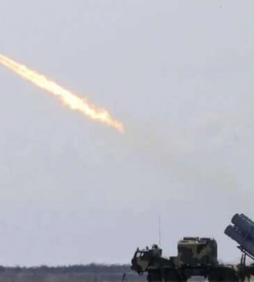 Над Хмельнитчиной сбиты две вражеские ракеты, куда полетели обломки (видео)
