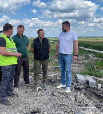 Поблизу села Борщів на Київщині ремонтують міст через Трубіж