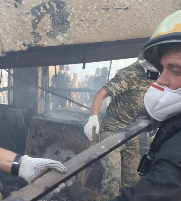 Внаслідок удару по торговельному центру в Кременчуці загинуло 15 людей, - ОВА