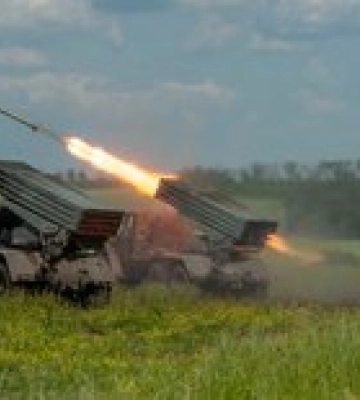 В Николаевской области уничтожены три склада боеприпасов РФ, в Херсоне – один с горючим