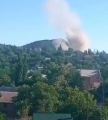 Вибухи на базі росіян в окупованому Перевальську. ВIДЕО