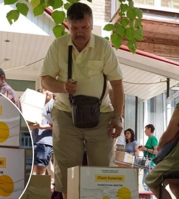 Фонд Ріната Ахметова передав 1,2 тисячі продуктових наборів для переселенців у Оболонському районі столиці
